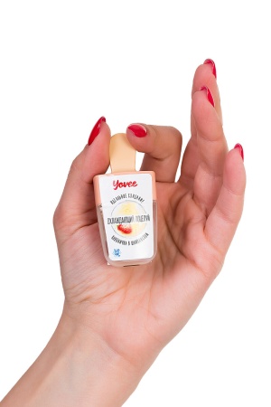 Возбуждающий бальзам для губ Yovee "Охлаждающий поцелуй" - вкус клубники в шампанском