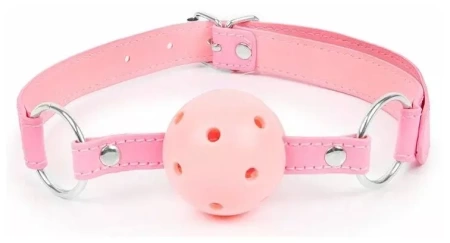 Розовый кляп шарик с отверстиями