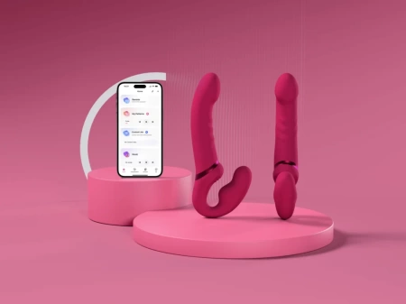 Lovense Lapis - гибкий безремневой страпон с двумя моторами (управление через телефон)