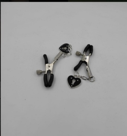 БДСМ зажимы на соски с украшением в виде сердца