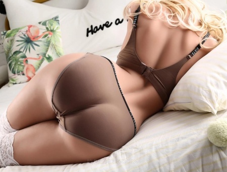 Мужской мастурбатор - сексуальное женское тело с двумя отверстиями вагина и анус