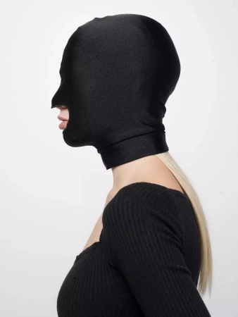 Маска шлем с отверстием для рта