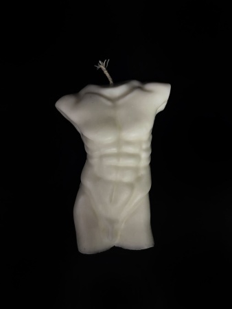 Ароматическая свеча в виде мужского торса - аромат ванили